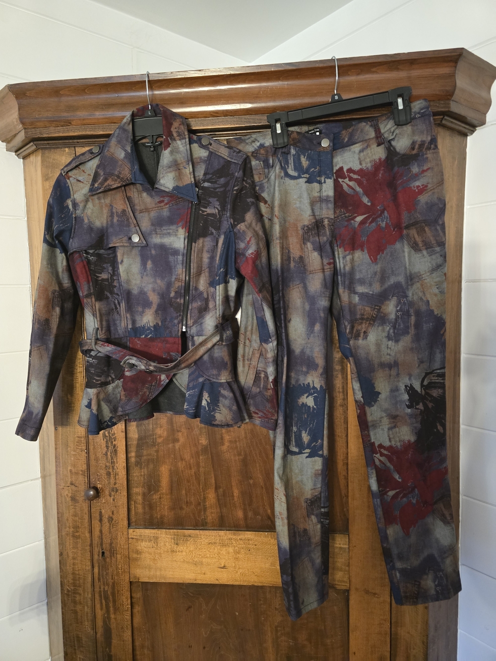 Samuel Dong Abstract Floral Moto Jacket & Straight-Leg Pants - Blue & Red XL